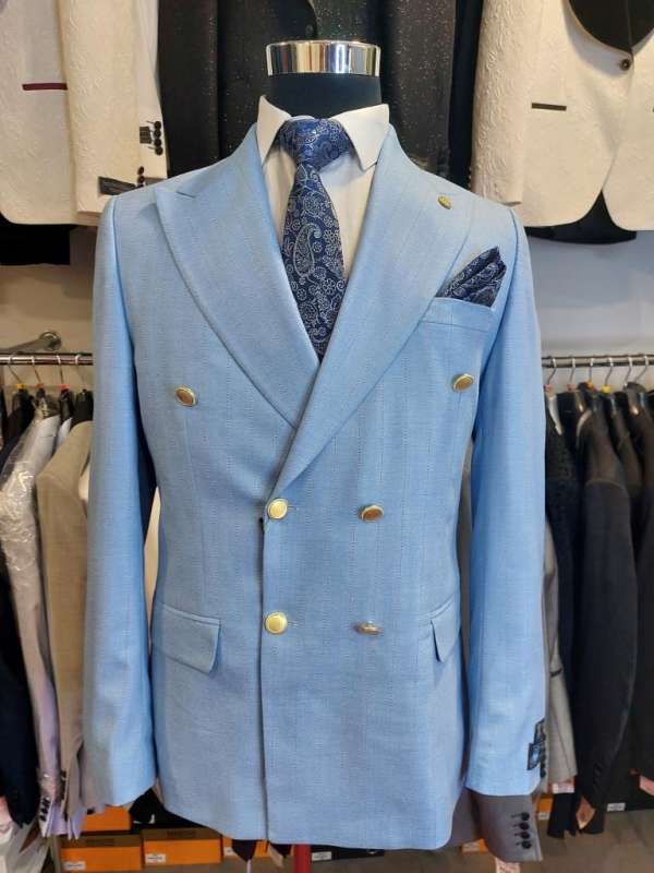 Costume croisé bleu ciel rayé  bouton doré