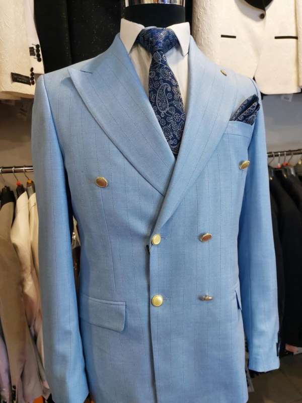 Costume croisé bleu ciel rayé  bouton doré – Image 2