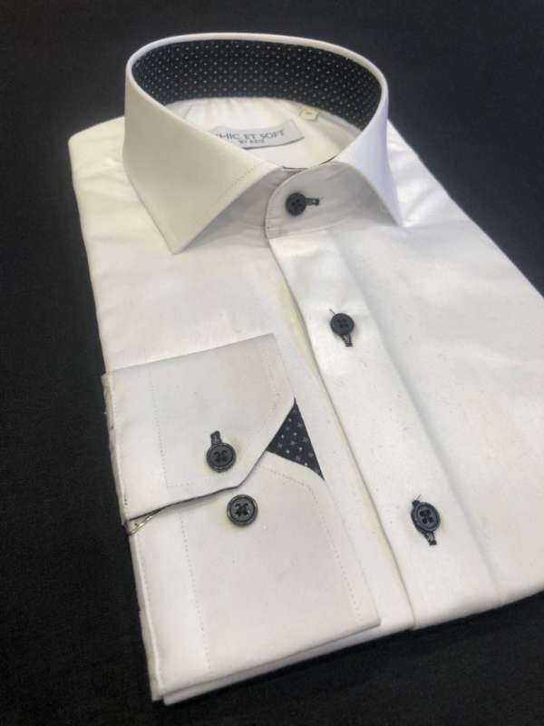 Chemise blanche doublure a motif noir foncé – Image 2