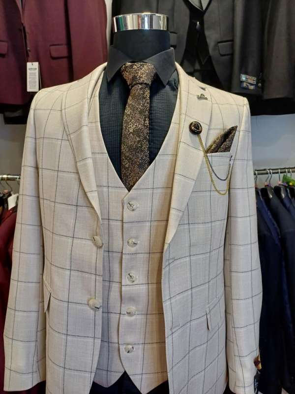 Costume 3 pièces beige carreau
