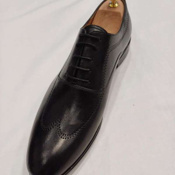 Chaussure richelieu a motif noir