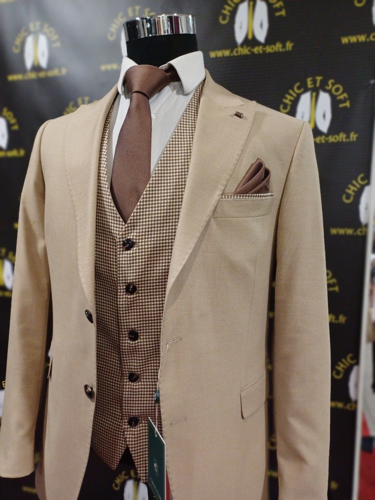 Costume 3 piĆ©ces beige gilet reversible ā Image 5