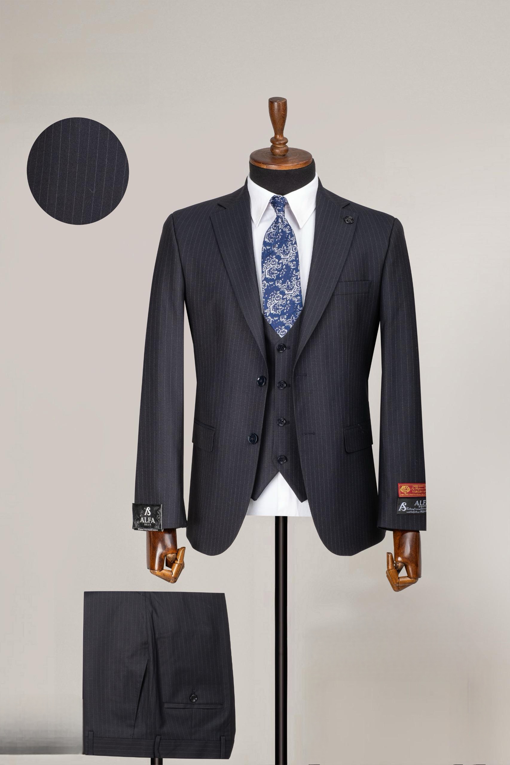 Costume trois pièces bleu rayé borsalino